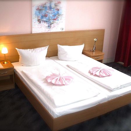 Hotel Pension Messe Berlín Exteriér fotografie